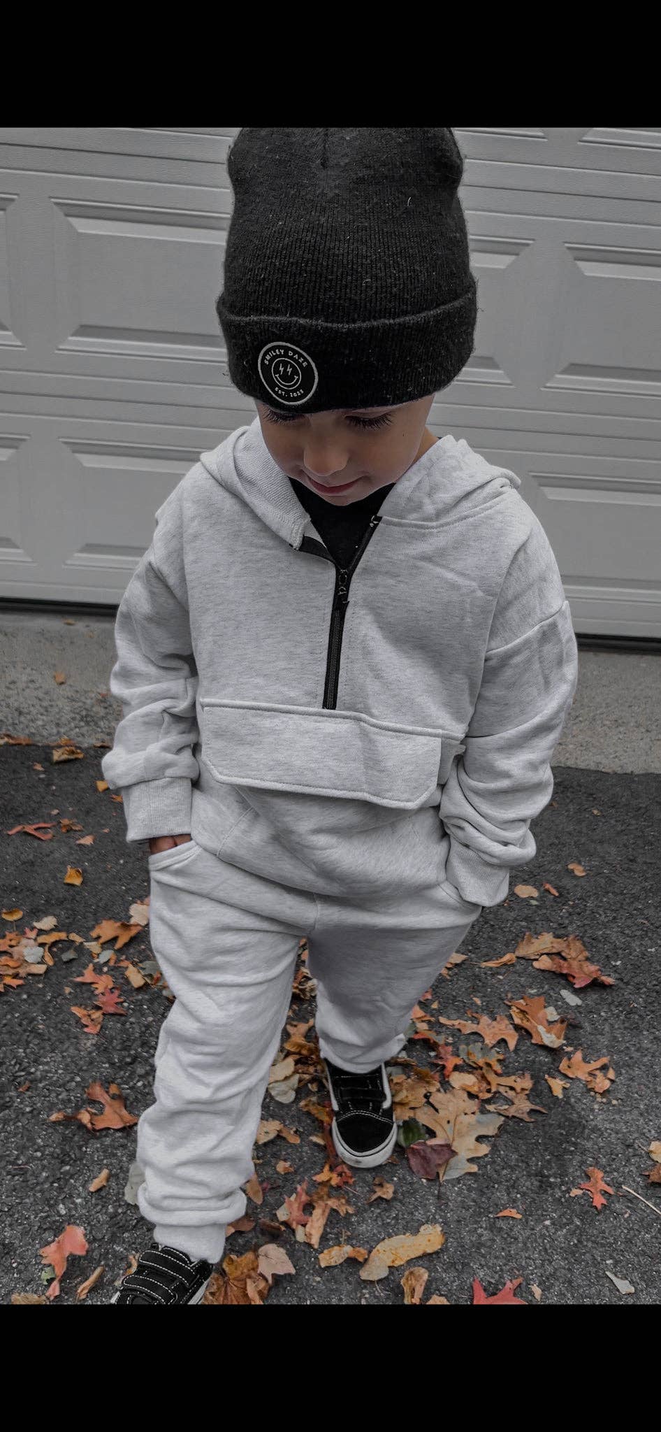 HEATHER GRAY • HALF ZIP HOODIE